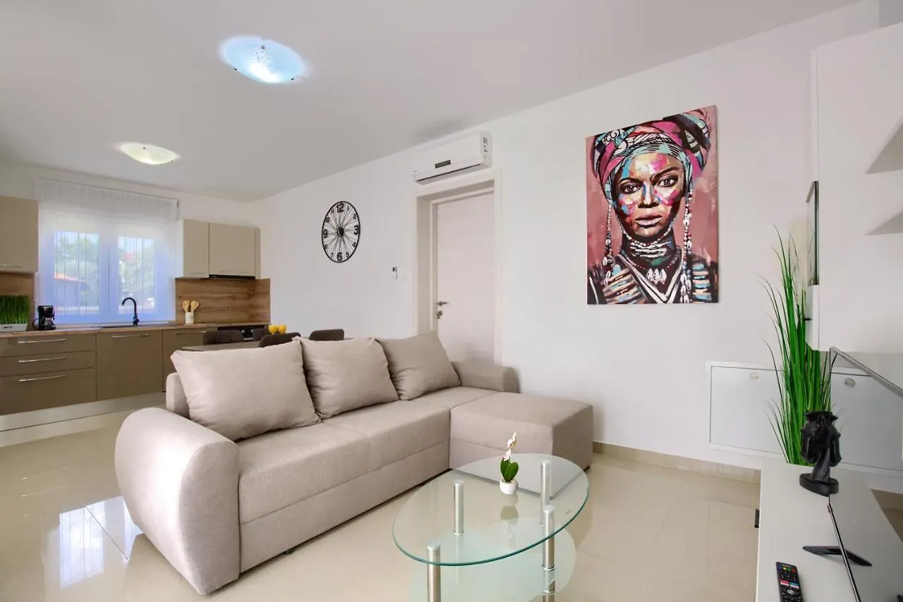 Apartment Lamalu Ližnjan Kroatien